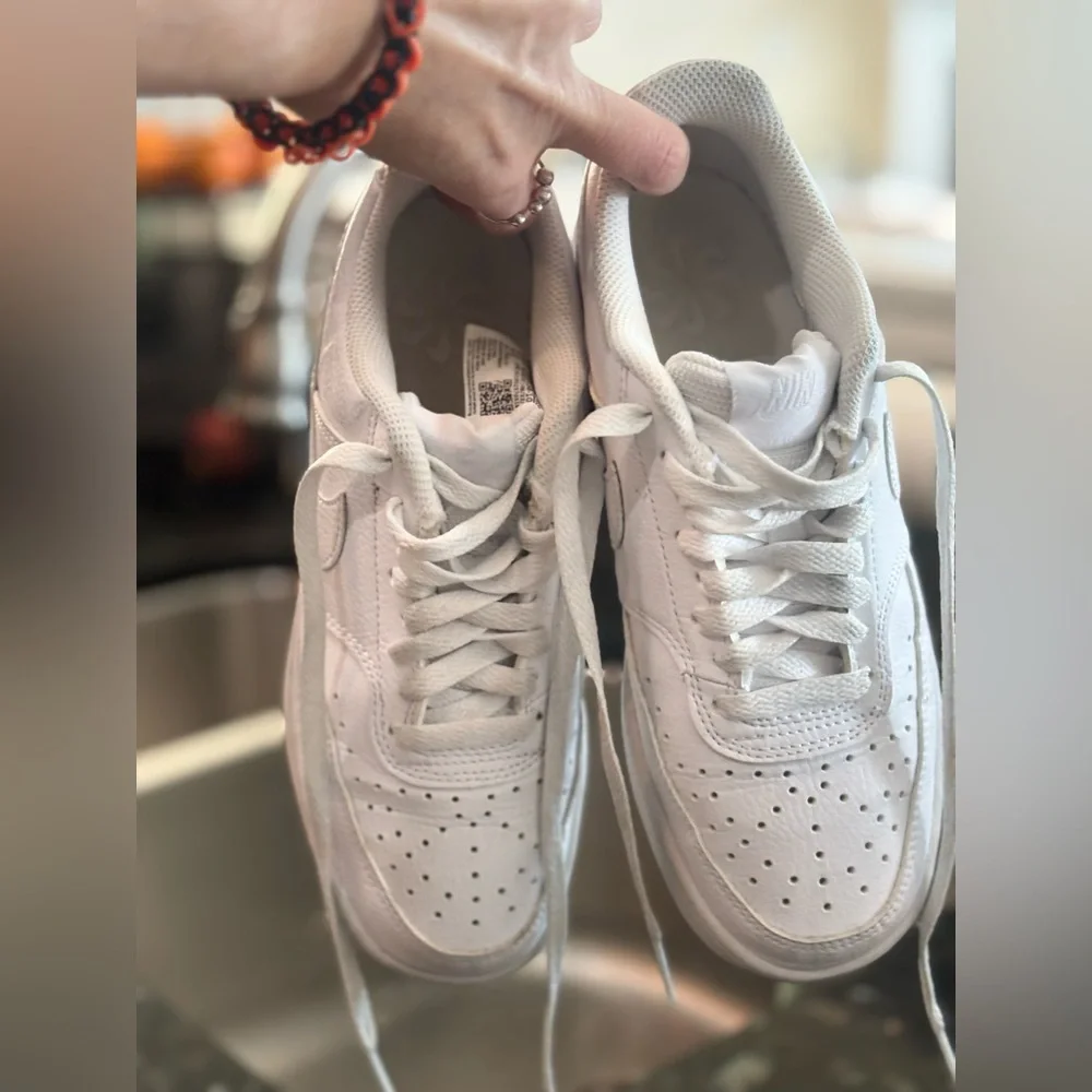 Nike Court Vision Low Sneakers - Women’s Size 6 - White - Picture 12 of 14